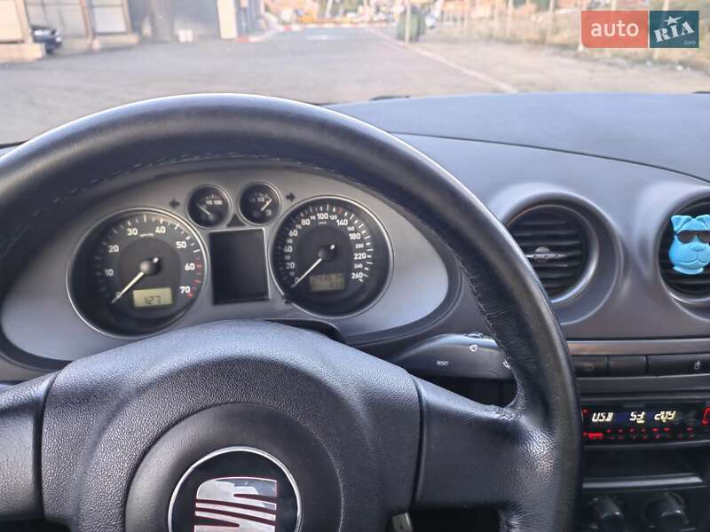 Седан SEAT Cordoba 2007 в Киеве