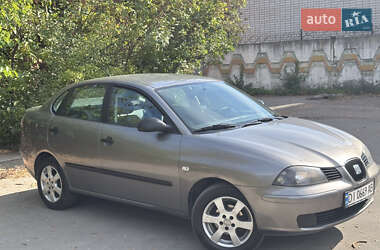Седан SEAT Cordoba 2003 в Днепре