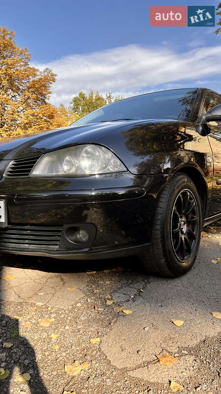 Седан SEAT Cordoba 2008 в Кривому Розі