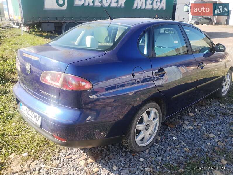 Седан SEAT Cordoba 2004 в Дрогобыче