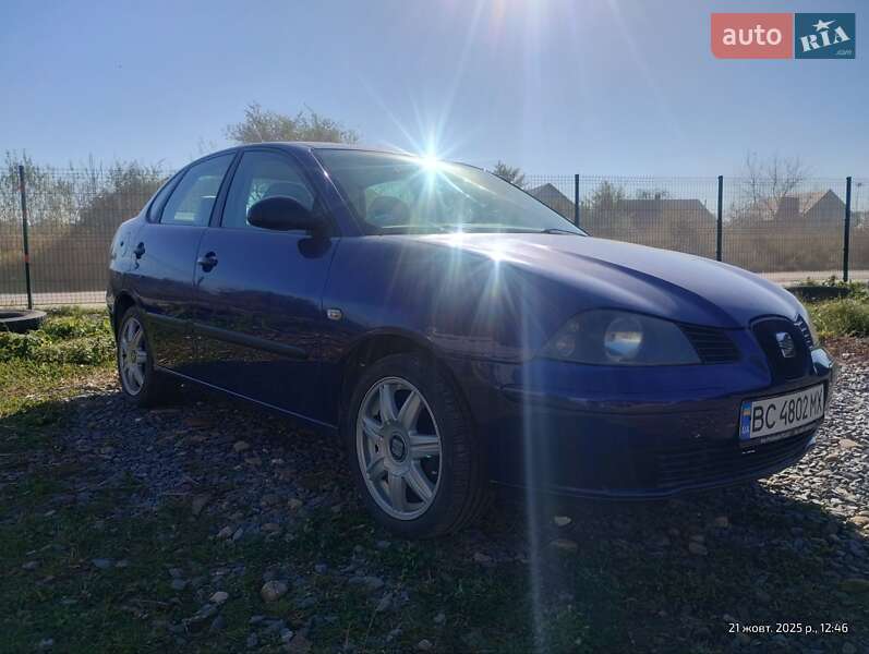 Седан SEAT Cordoba 2004 в Дрогобыче