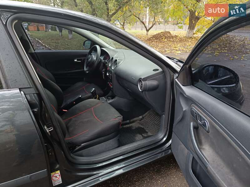 Седан SEAT Cordoba 2009 в Полтаве