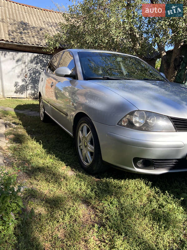 Седан SEAT Cordoba 2007 в Полтаві