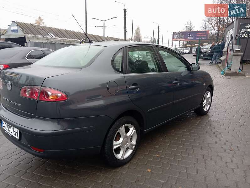 Седан SEAT Cordoba 2006 в Хмельницком