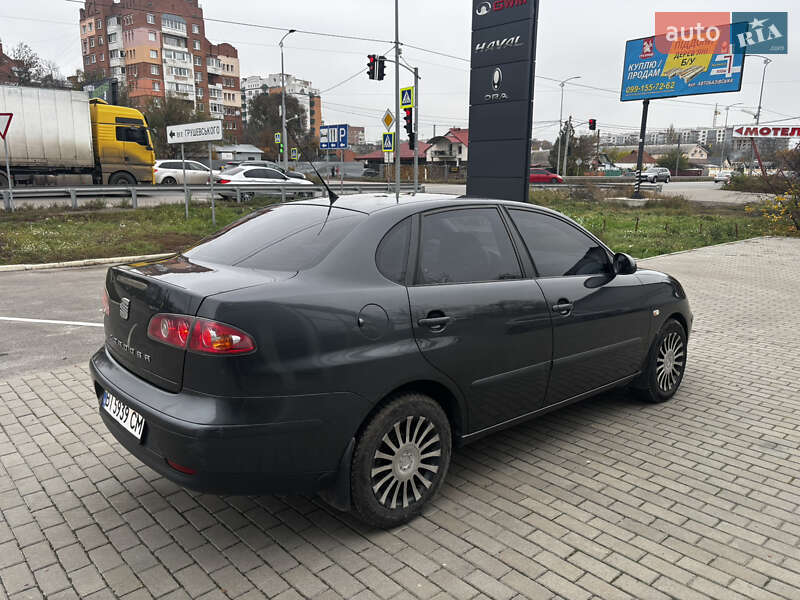 Седан SEAT Cordoba 2009 в Полтаві