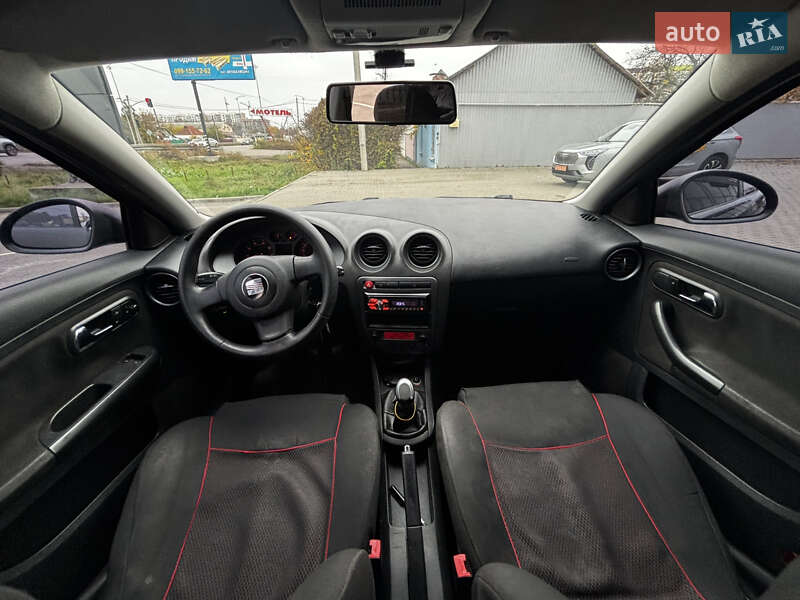 Седан SEAT Cordoba 2009 в Полтаві