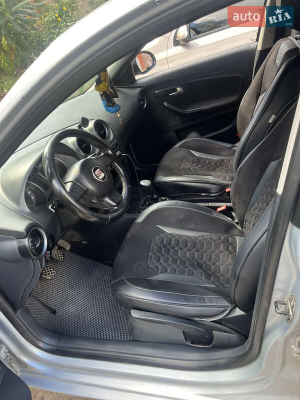 Седан SEAT Cordoba 2008 в Новомосковске фото 9 Седан SEAT Cordoba 2008 в Новомосковске