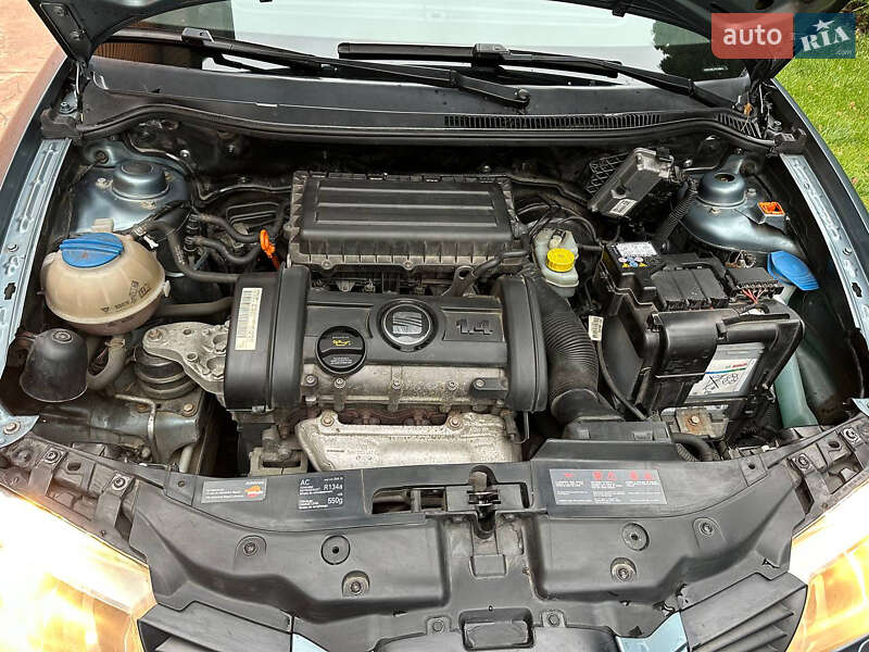 Седан SEAT Cordoba 2007 в Києві