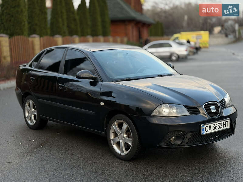 Седан SEAT Cordoba 2007 в Днепре