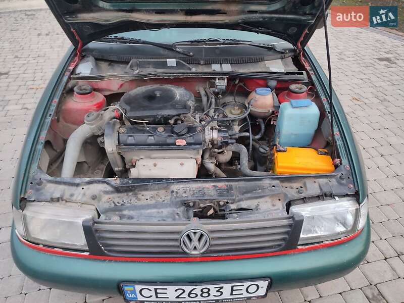 Седан SEAT Cordoba 1994 в Чернівцях