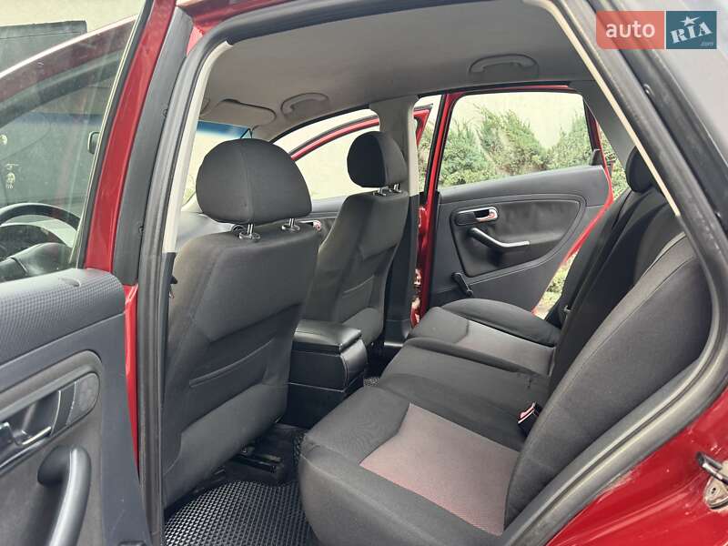 Седан SEAT Cordoba 2008 в Києві