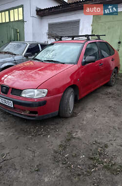 Седан SEAT Cordoba 1994 в Львове