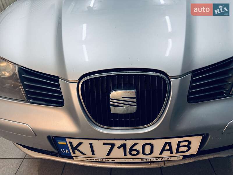 Седан SEAT Cordoba 2008 в Броварах