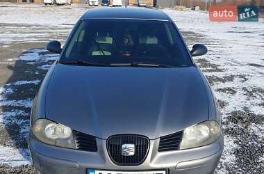Седан SEAT Cordoba 2003 в Луцке