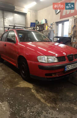 Седан SEAT Cordoba 1994 в Львове