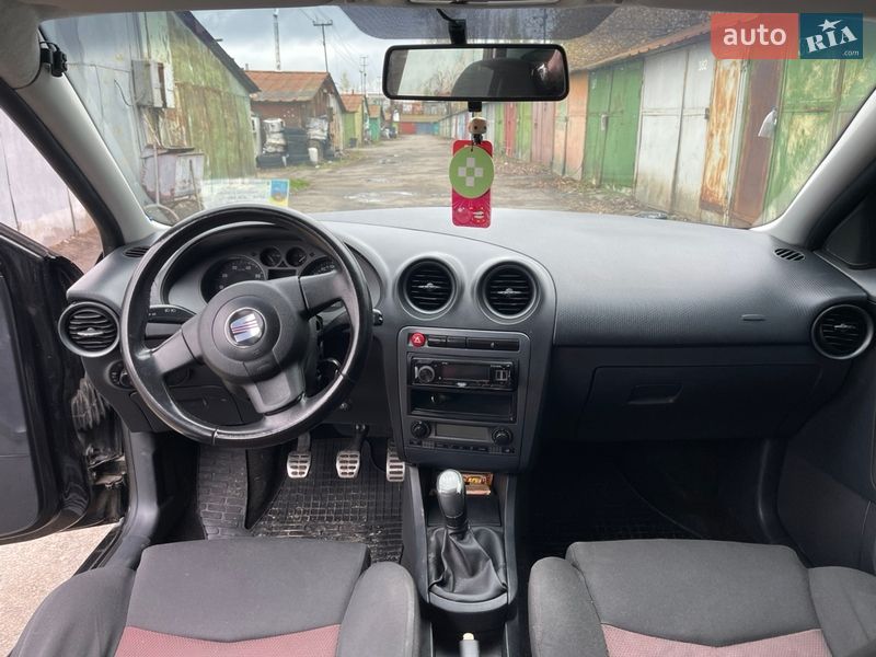 Седан SEAT Cordoba 2007 в Киеве