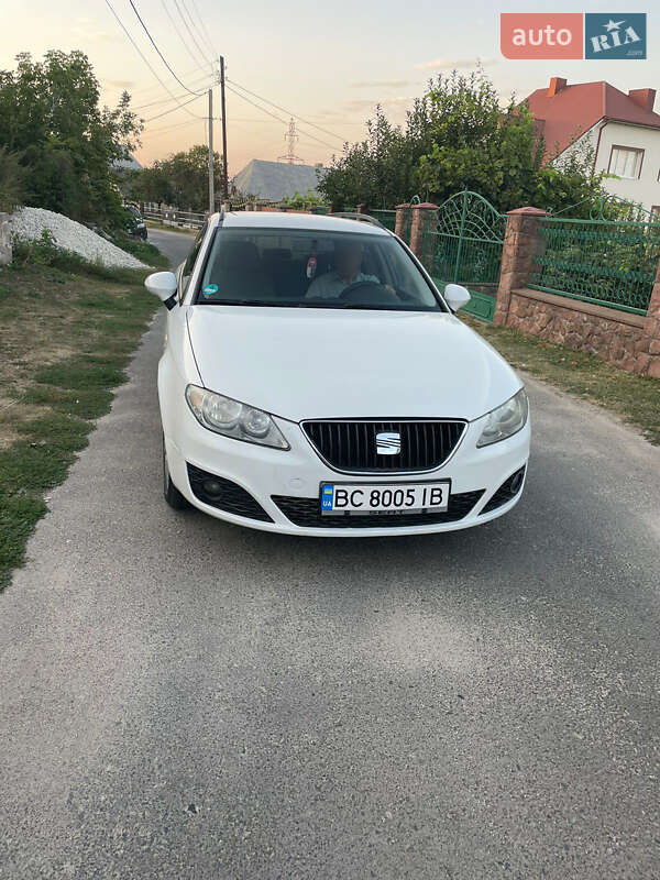 Универсал SEAT Exeo ST 2010 в 