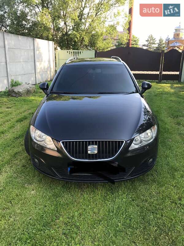 Седан SEAT Exeo 2010 в Пустомытах