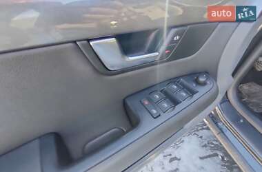 Седан SEAT Exeo 2011 в Умани