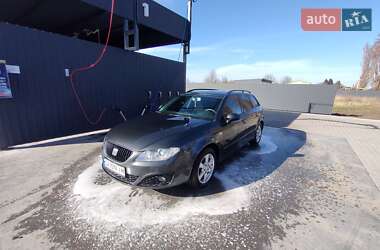Седан SEAT Exeo 2011 в Умани