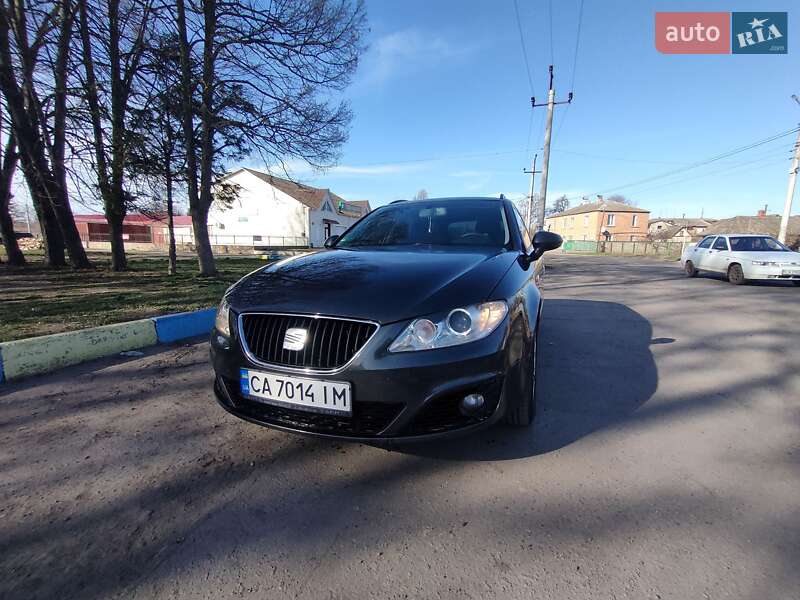 Седан SEAT Exeo 2011 в Умани