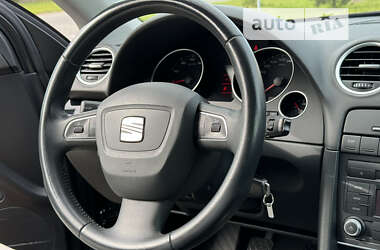 Седан SEAT Exeo 2011 в Луцьку