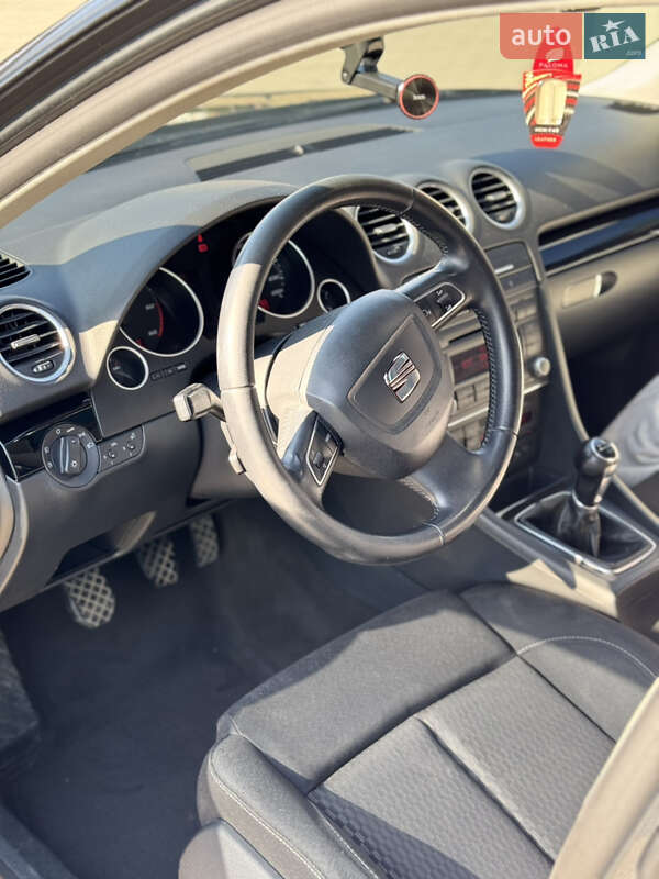 Седан SEAT Exeo 2011 в Черновцах