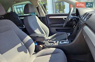 Седан SEAT Exeo 2012 в 