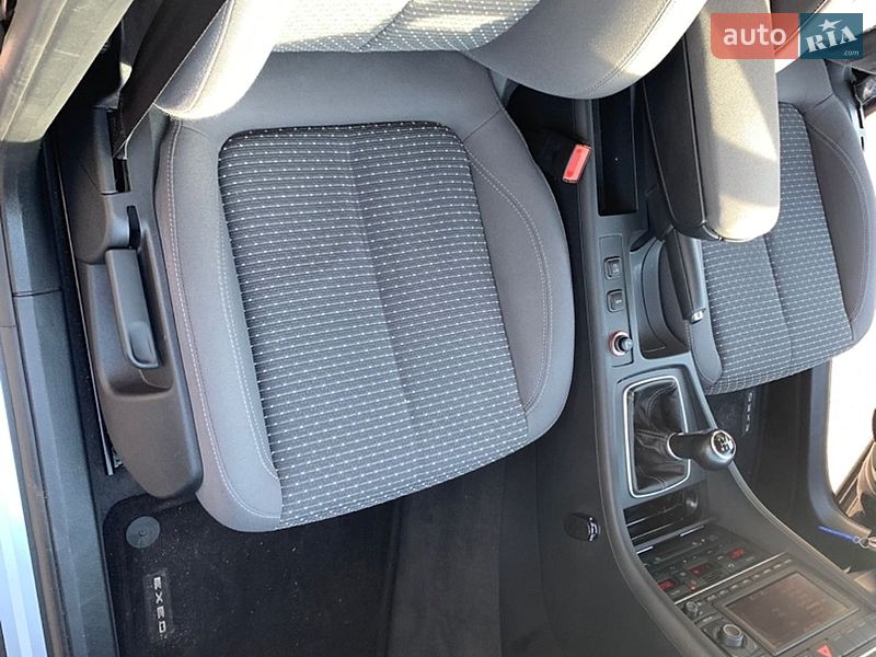 Седан SEAT Exeo 2011 в Харкові