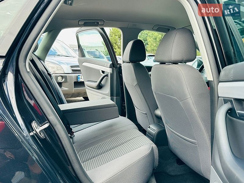 Седан SEAT Exeo 2011 в Харькове