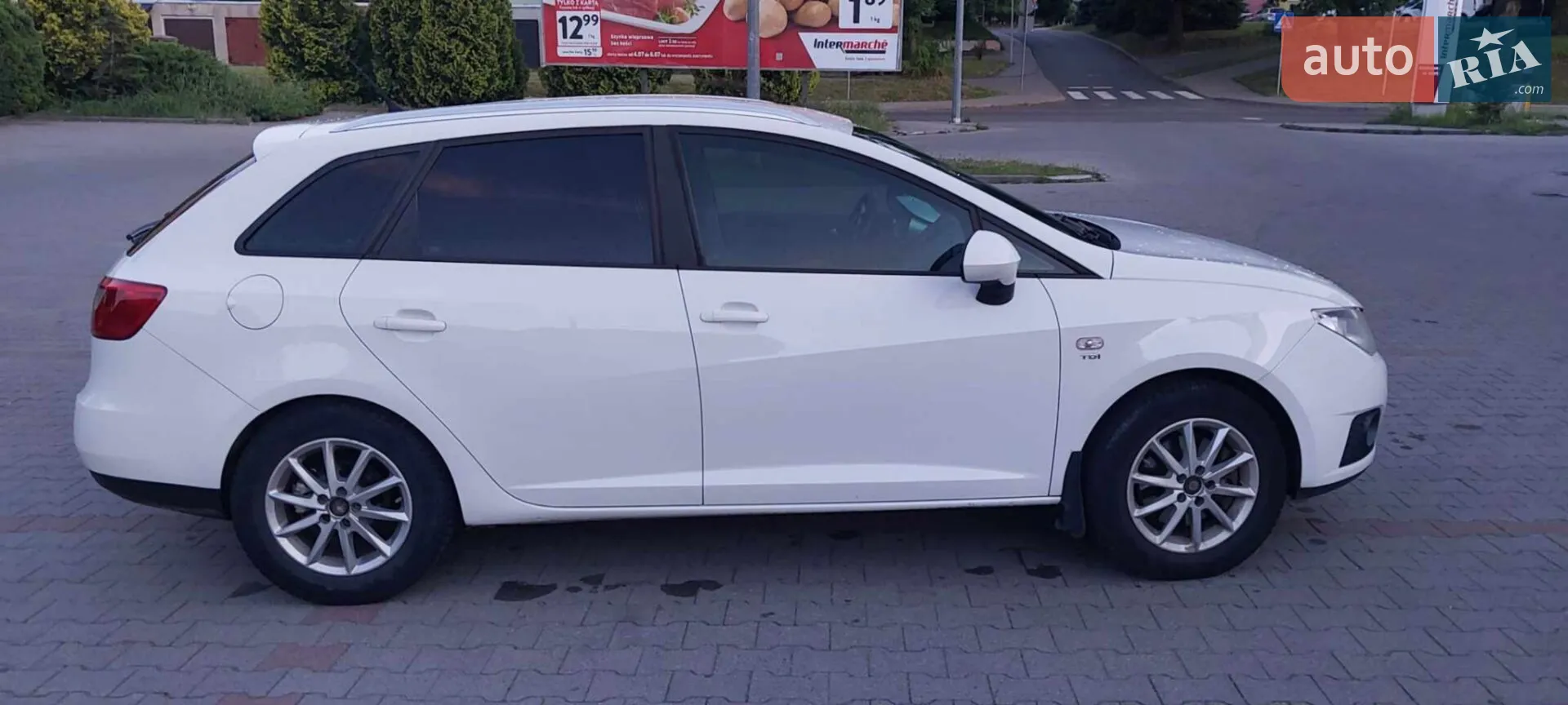 2010 SEAT Ibiza - мініатюра 2