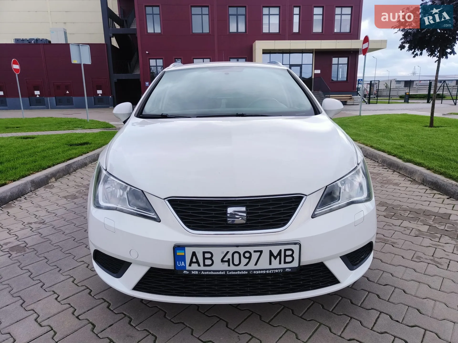 2014 SEAT Ibiza - мініатюра 3
