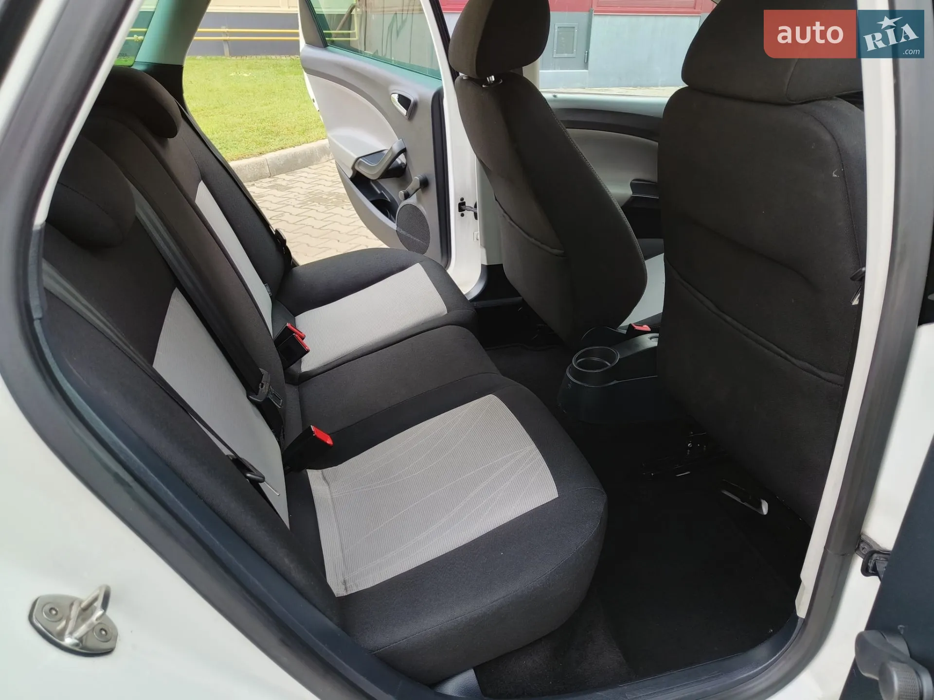 2014 SEAT Ibiza - мініатюра 18