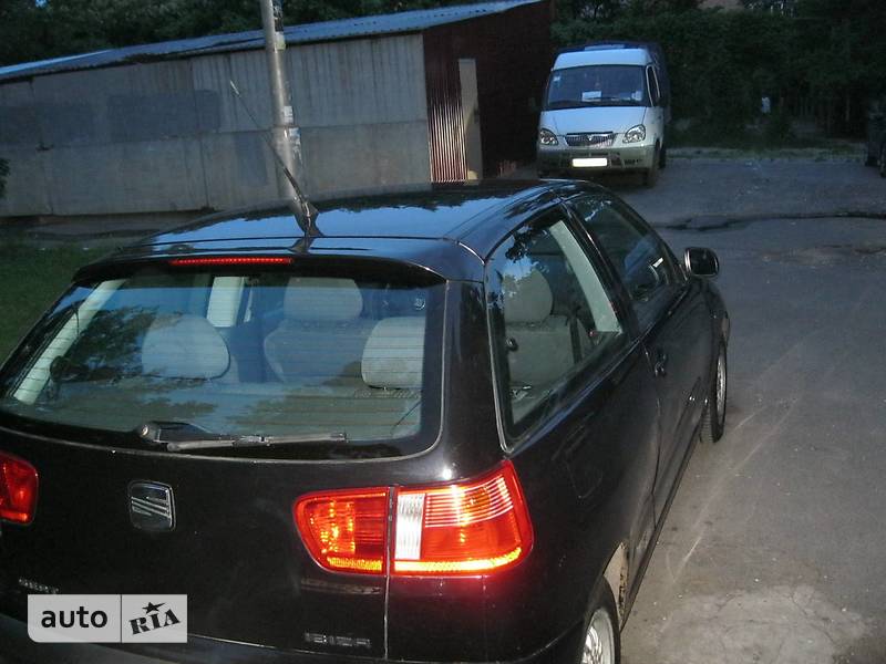 Хэтчбек SEAT Ibiza 2000 в Киеве