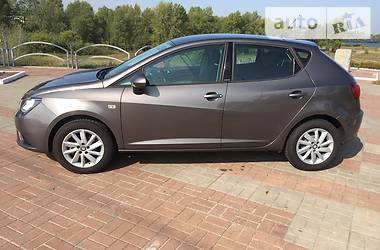 Хэтчбек SEAT Ibiza 2015 в Киеве