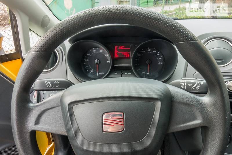 Хетчбек SEAT Ibiza 2011 в Дніпрі