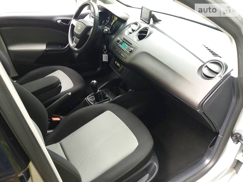 Універсал SEAT Ibiza 2013 в Чернівцях