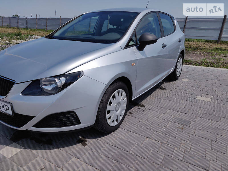 Хетчбек SEAT Ibiza 2008 в Львові