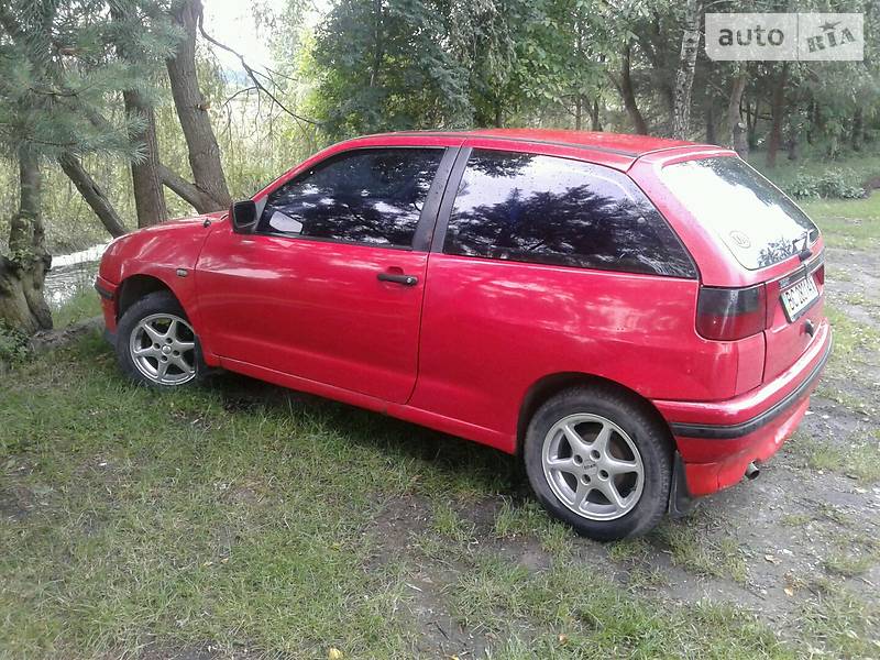 Хэтчбек SEAT Ibiza 1995 в Львове
