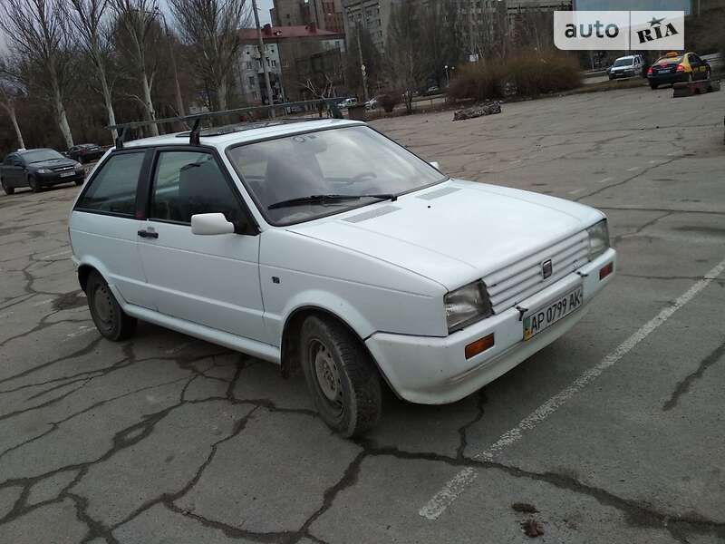 Хэтчбек SEAT Ibiza 1990 в Запорожье