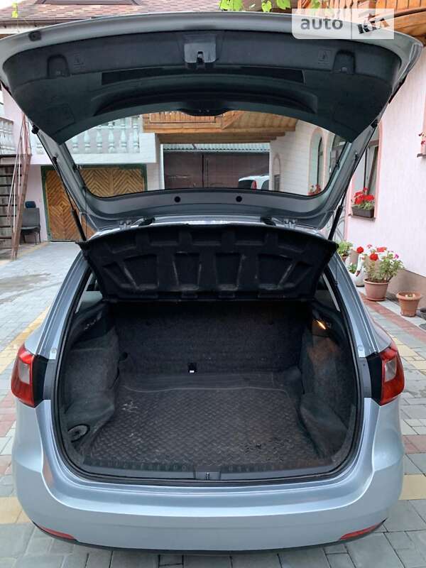 Купе SEAT Ibiza 2010 в Болехові