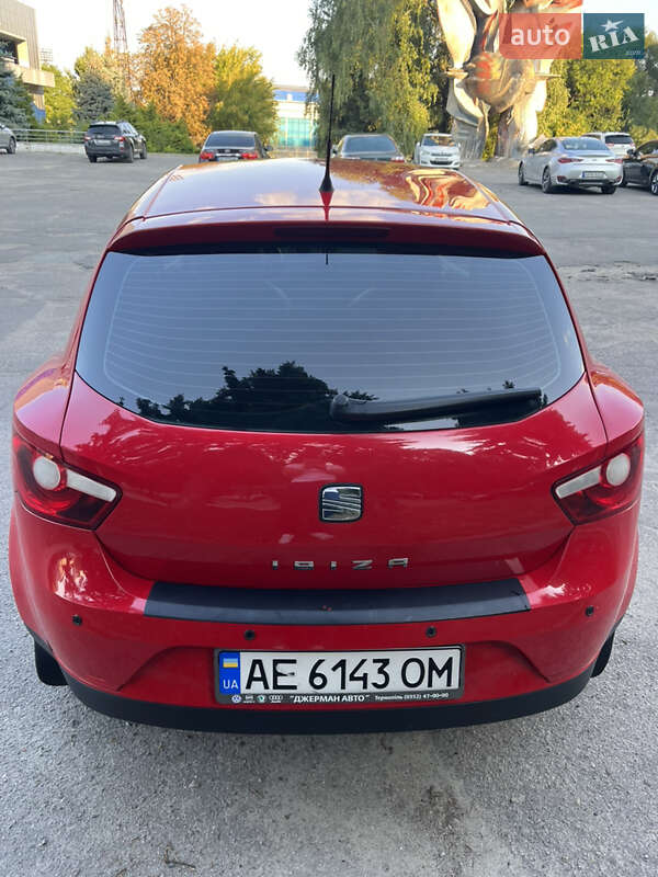 Хетчбек SEAT Ibiza 2010 в Дніпрі