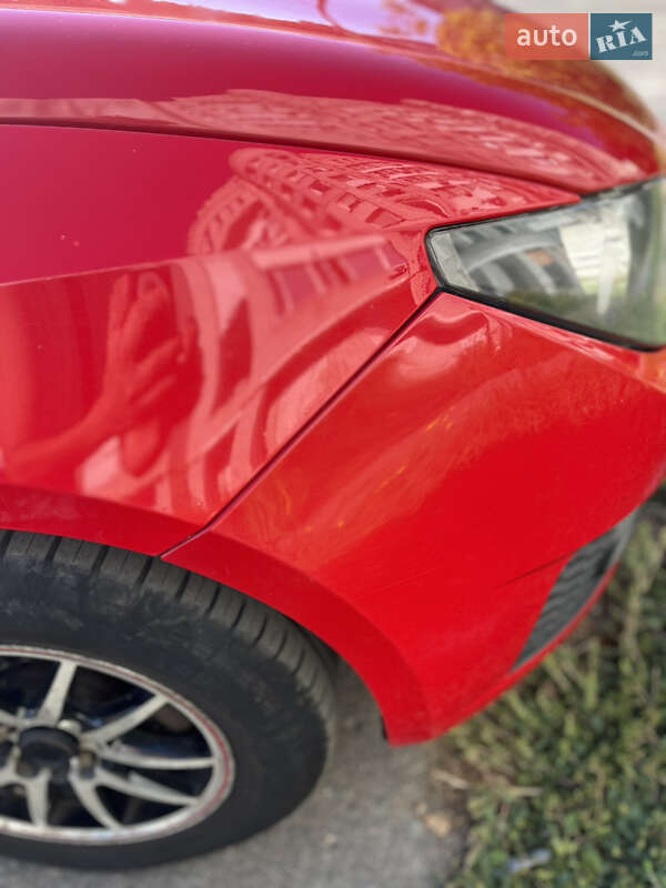 Хетчбек SEAT Ibiza 2010 в Дніпрі