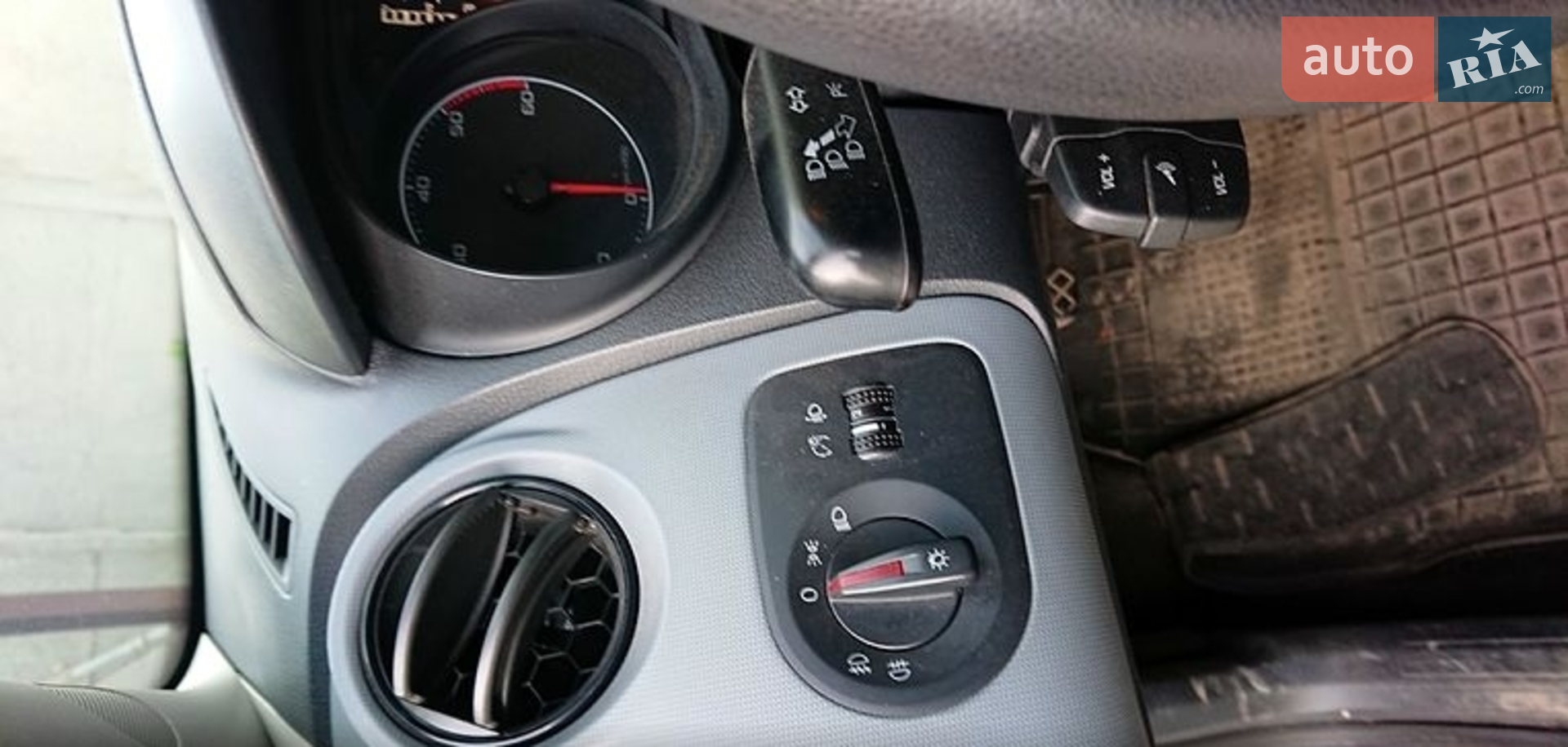 2015 SEAT Ibiza - мініатюра 12