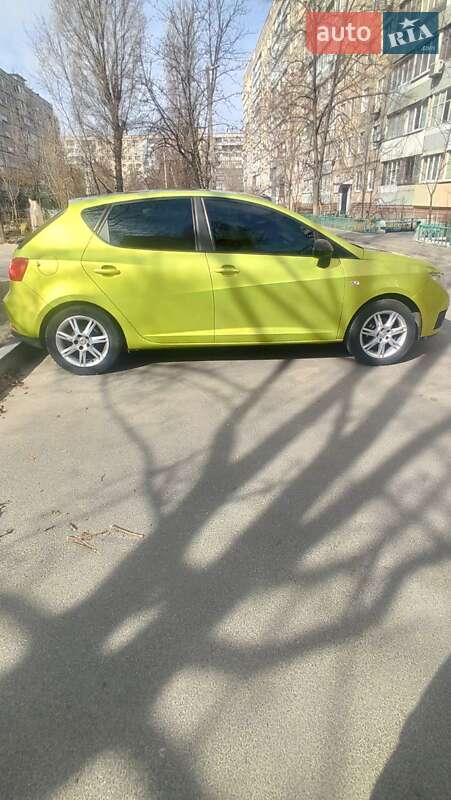 Хэтчбек SEAT Ibiza 2008 в Днепре