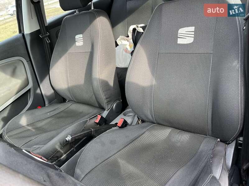 Хэтчбек SEAT Ibiza 2006 в Киеве