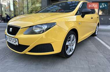 Хэтчбек SEAT Ibiza 2010 в Прилуках