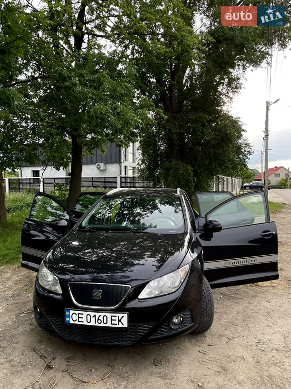 Хэтчбек SEAT Ibiza 2011 в 
