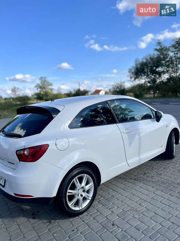 Хэтчбек SEAT Ibiza 2010 в Яворове фото 5 Хэтчбек SEAT Ibiza 2010 в Яворове