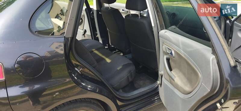 Хэтчбек SEAT Ibiza 2008 в Тальном